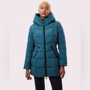 BERNARDO Aqua Puffer Coat